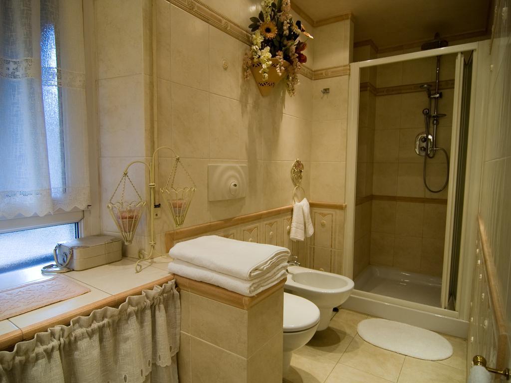B&B Les Suites Рим Номер фото